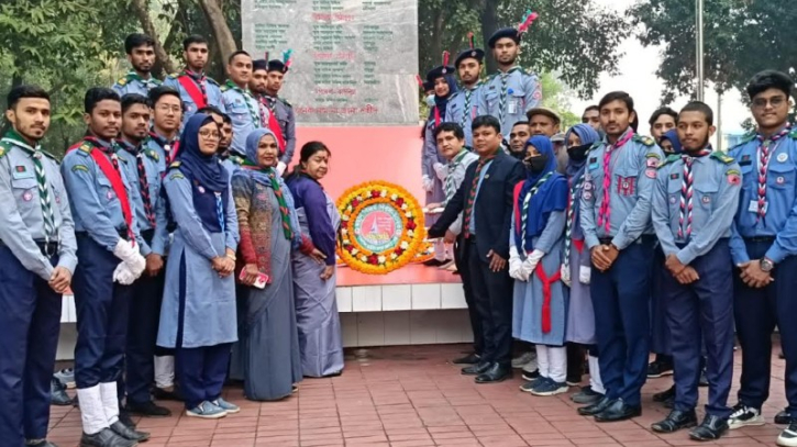 মহান বিজয় দিবসে রংপুর জেলা রোভারের শ্রদ্ধাঞ্জলি ও সেবা প্রদান 