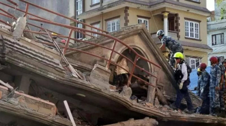 At least 119 dead in Nepal earthquake At least 119 dead in Nepal earthquake