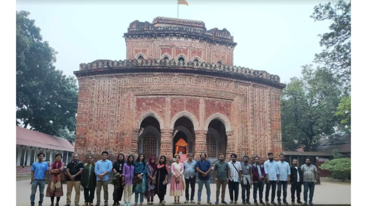 ইউল্যাবের জেনারেল এডুকেশন বিভাগের ৩য় বিএসএসসিআর কনফারেন্সে যোগদান ইউল্যাবের জেনারেল এডুকেশন বিভাগের ৩য় বিএসএসসিআর কনফারেন্সে যোগদান