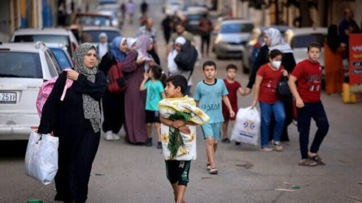 Thousands flee north Gaza after Israel evacuation warning Thousands flee north Gaza after Israel evacuation warning