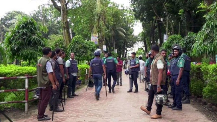 রংপুর পলিটেকনিক ইন্সটিটিউটের অধ্যক্ষ অবরুদ্ধ রংপুর পলিটেকনিক ইন্সটিটিউটের অধ্যক্ষ অবরুদ্ধ