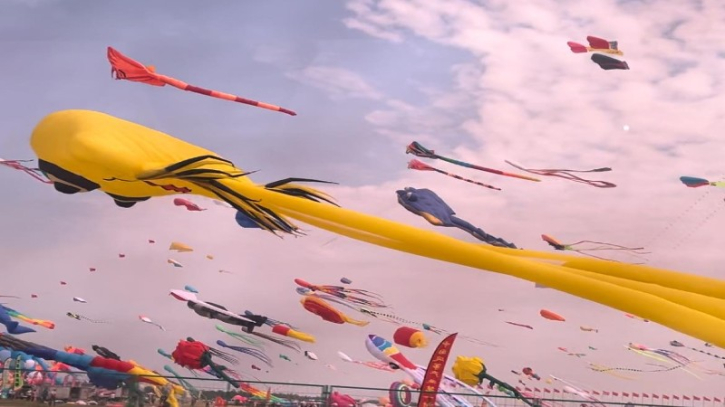 ওয়াইফাং এ যমকালো আয়োজনে শুরু হয়েছে ঘুড়ি কার্নিভাল ওয়াইফাং এ যমকালো আয়োজনে শুরু হয়েছে ঘুড়ি কার্নিভাল