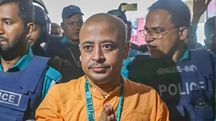 চিন্ময়ের পক্ষে দাঁড়াননি কোনো আইনজীবী, জামিন শুনানি ২ জানুয়ারি চিন্ময়ের পক্ষে দাঁড়াননি কোনো আইনজীবী, জামিন শুনানি ২ জানুয়ারি