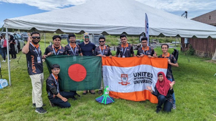 UIU Team 3 rd Place in Asia at CanSat Competition 2024 UIU Team 3 rd Place in Asia at CanSat Competition 2024