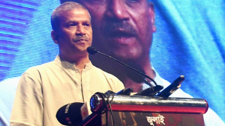 নির্বাচনের আগেই ফ্যাসিস্টদের বিচার হবে: আইন উপদেষ্টা নির্বাচনের আগেই ফ্যাসিস্টদের বিচার হবে: আইন উপদেষ্টা