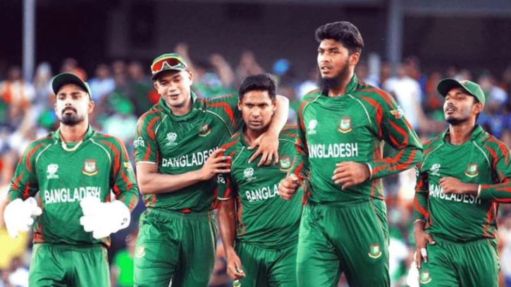 টানা দুই সিরিজ হেরে দেশে ফিরছে বাংলদেশে ক্রিকেট দল টানা দুই সিরিজ হেরে দেশে ফিরছে বাংলদেশে ক্রিকেট দল