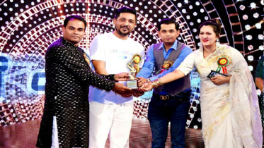 শের-ই-বাংলা স্টার অ্যাওয়ার্ড ২০২৫ পেলেন এস কে মনোয়ার নাহিদ