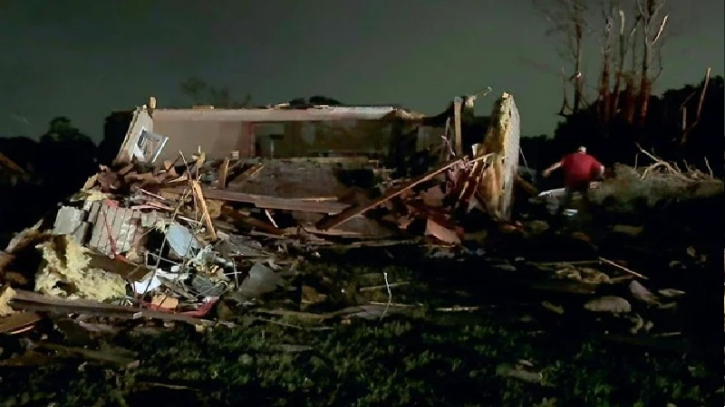 Severe storms, tornadoes kill more than 25 in south-central US Severe storms, tornadoes kill more than 25 in south-central US