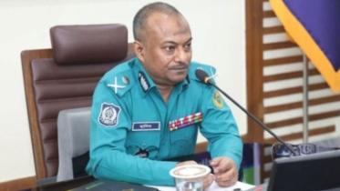 অস্ত্রধারীদের দেখামাত্রই ব্রাশফায়ারের নির্দেশ সিএমপির অস্ত্রধারীদের দেখামাত্রই ব্রাশফায়ারের নির্দেশ সিএমপির