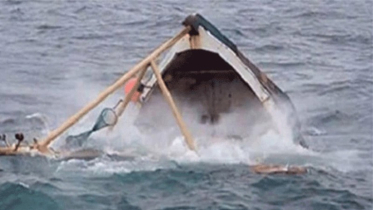 বুড়িগঙ্গায় জবির ২০ শিক্ষার্থী নিয়ে নৌকাডুবি বুড়িগঙ্গায় জবির ২০ শিক্ষার্থী নিয়ে নৌকাডুবি