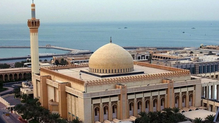 সব মসজিদে তারাবির নামাজ বন্ধ করে দিল কুয়েত