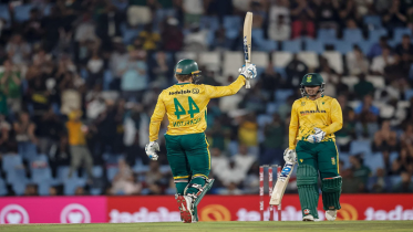 ওয়েস্ট ইন্ডিজকে উড়িয়ে সিরিজ জিতল দক্ষিন আফ্রিকা ওয়েস্ট ইন্ডিজকে উড়িয়ে সিরিজ জিতল দক্ষিন আফ্রিকা