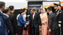 Red carpet rolled out as PM arrives in Beijing