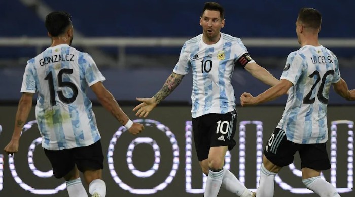 Argentina held to draw by Chile