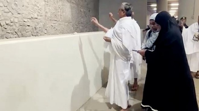 President performs Hajj rituals
